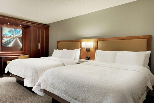 Hampton Inn By Hilton Des Moines West image 10