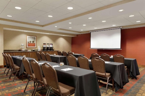 Hampton Inn By Hilton Des Moines West image 2