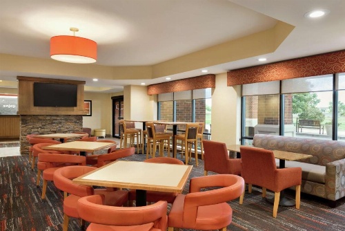 Hampton Inn By Hilton Des Moines West image 24